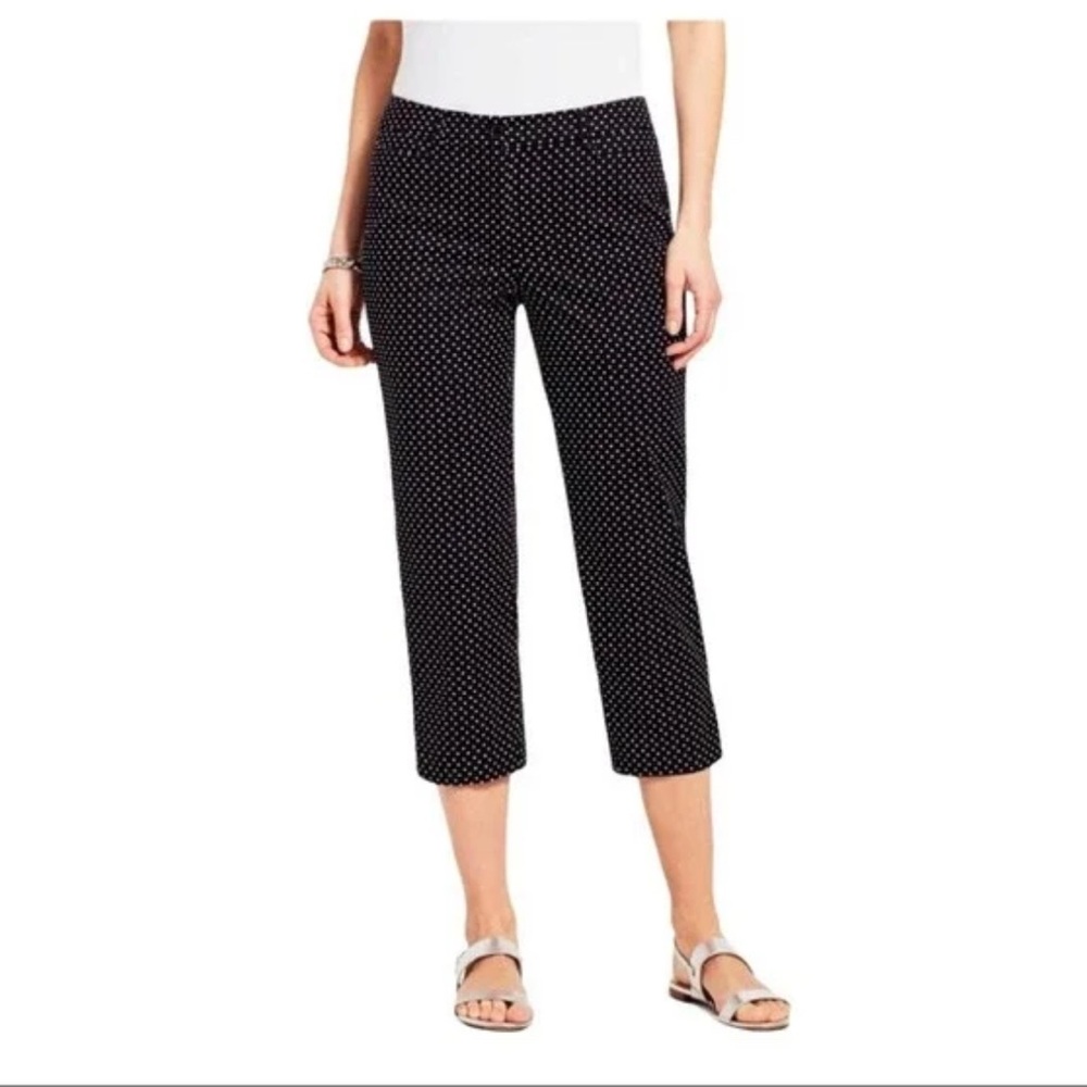 Talbots Perfect Skimmer Pants in Black with White Polka Dots. Size 8
